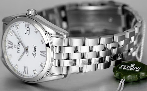 梅花手表售后客戶服務(wù)中心(梅花手表表鏡破損可以修復(fù)嗎)