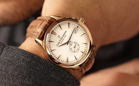 寶齊萊官網客服電話（修復寶齊萊手表表玻璃劃痕）